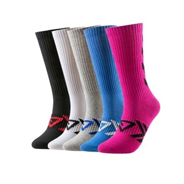 How to choose sports socks for summer sports?
